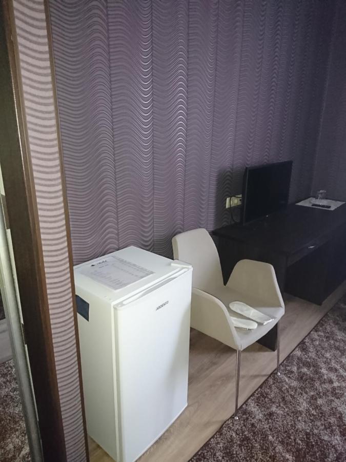 ホテルMishel Plus ハルキウ エクステリア 写真